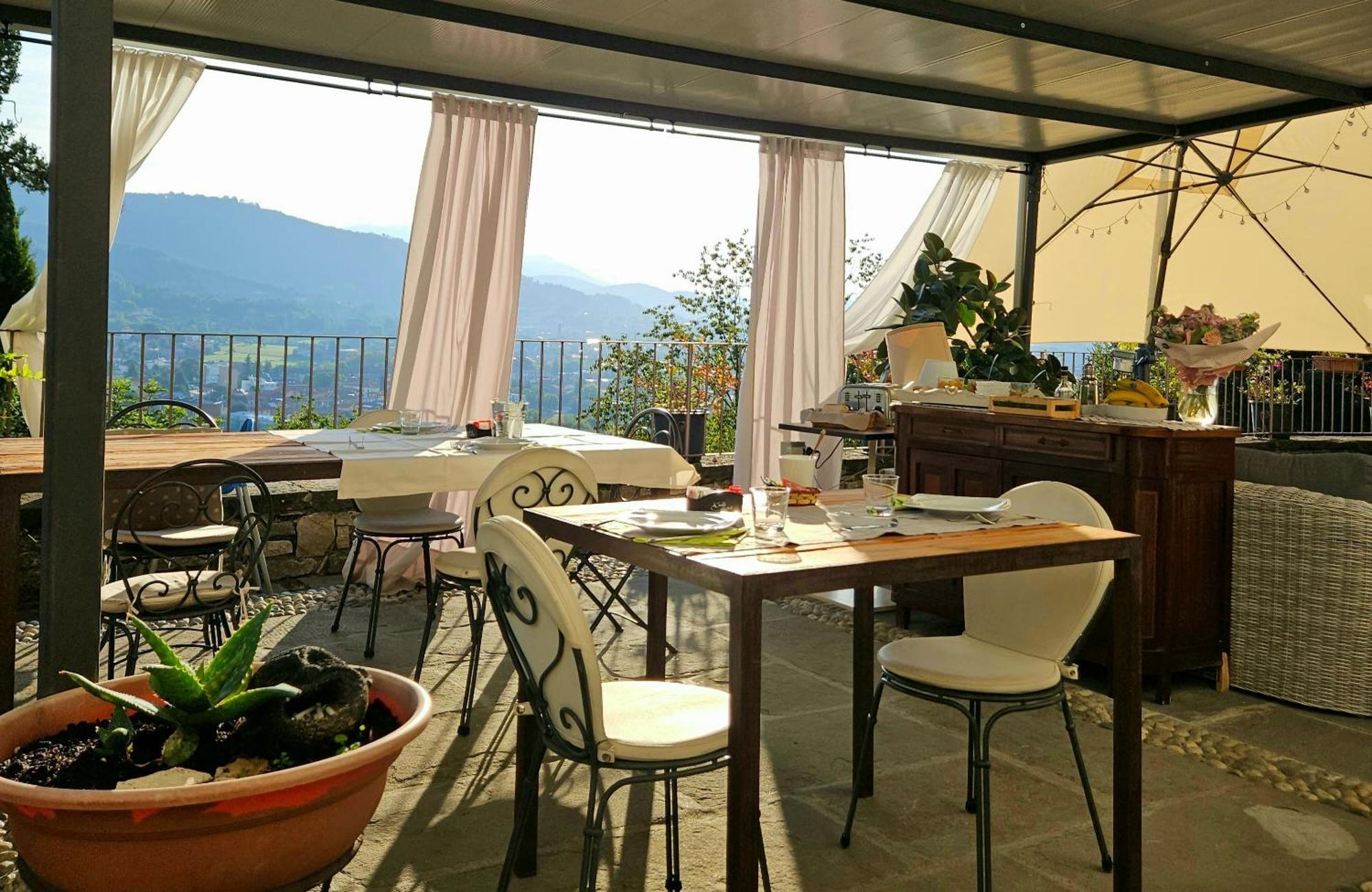 B&B Dimora Delle Donnole Bergamo Alta Exterior foto