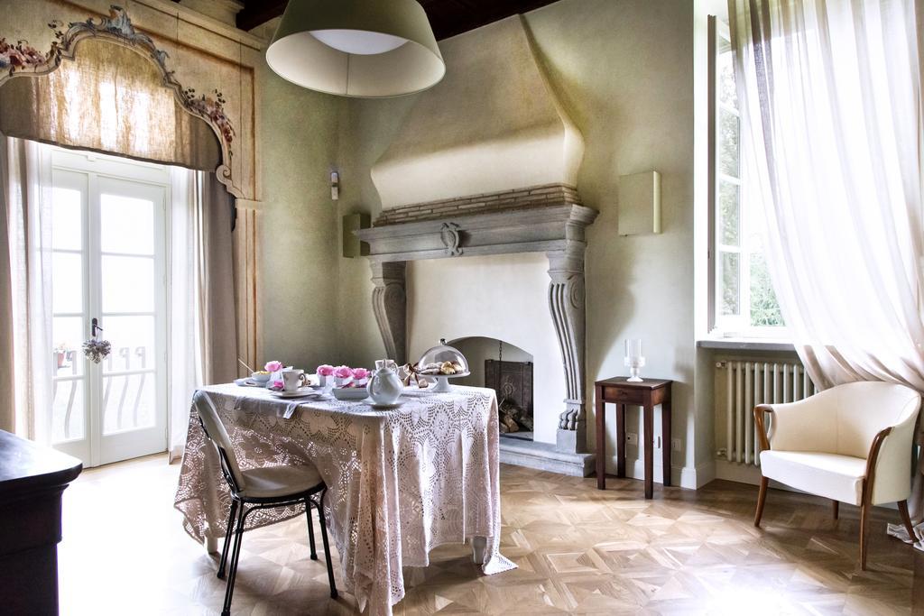 B&B Dimora Delle Donnole Bergamo Alta Habitación foto