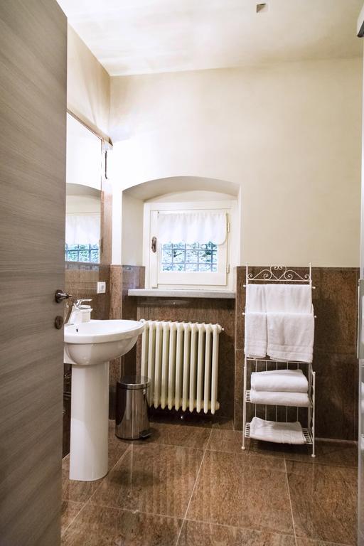 B&B Dimora Delle Donnole Bergamo Alta Habitación foto